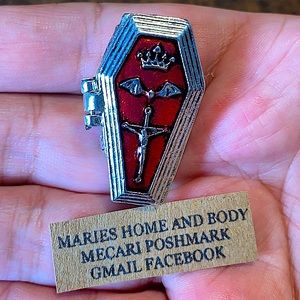 Ring Coffin Casket Silver Red Enamel Cross Bat Crown Amulet Locket Jewelry Unise